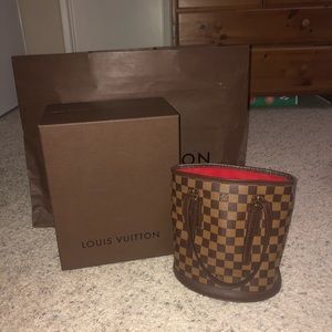 Louis Vuitton Damier Ebene Marais Bucket Bag